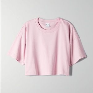 cute light pink copped tee!
